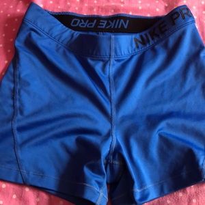 Women’s blue nike pros